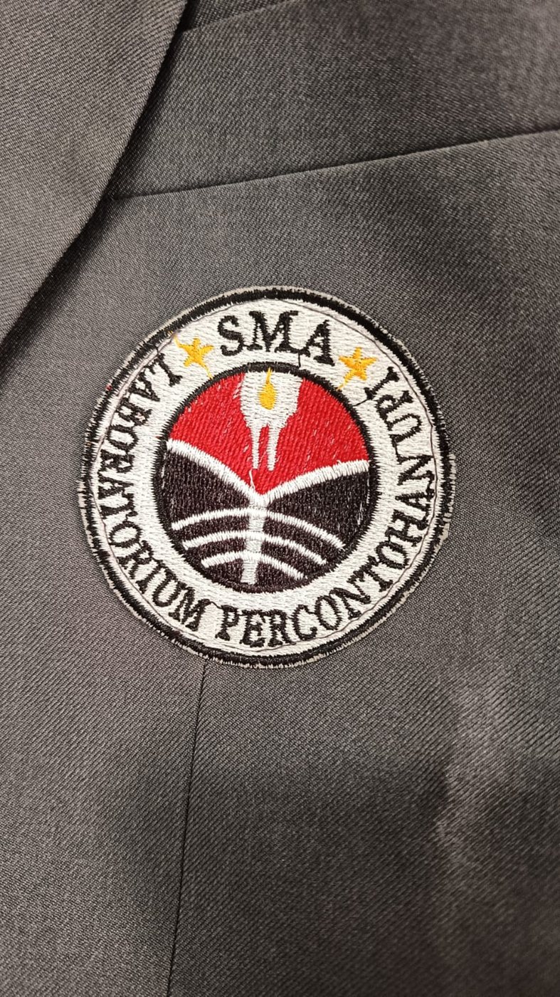 Patch Bordir Motif Bunga hasil produksi Tiva Bordir Komputer